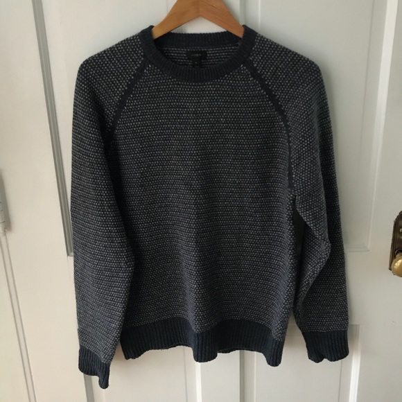 J Crew men's blue & white patterned wool sweater - Picture 3 of 5
